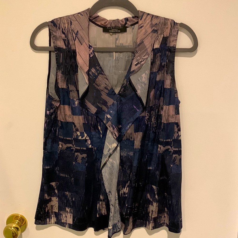 Beautifully made navy/mauve/grey Elie Tahari exclusively for Nordstrom silk top